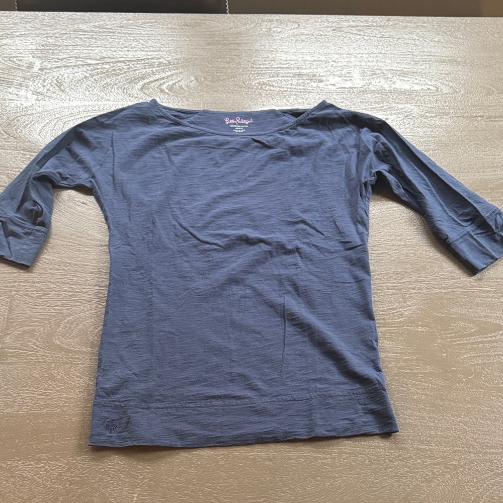 Lilly Pulitzer Navy Boatneck Slub Cotton Shirt, size S, like new